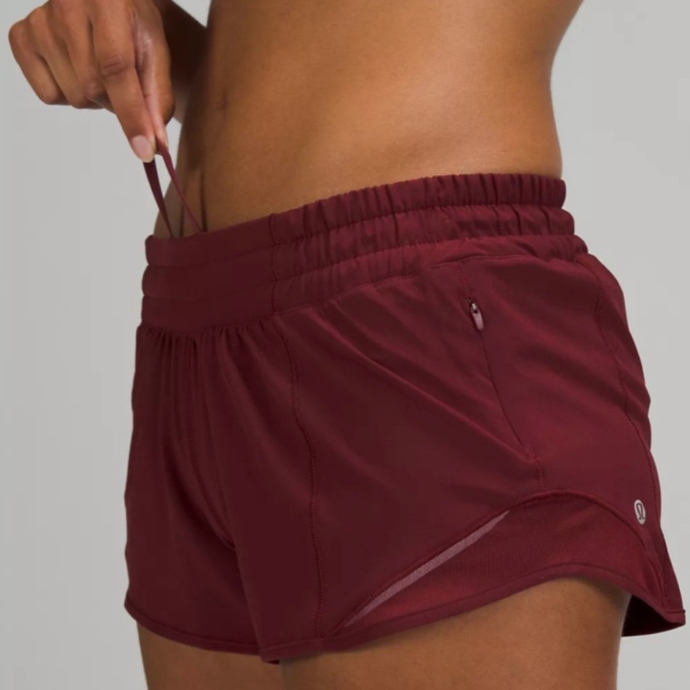 Lululemon Hotty Hot Shorts 2.5